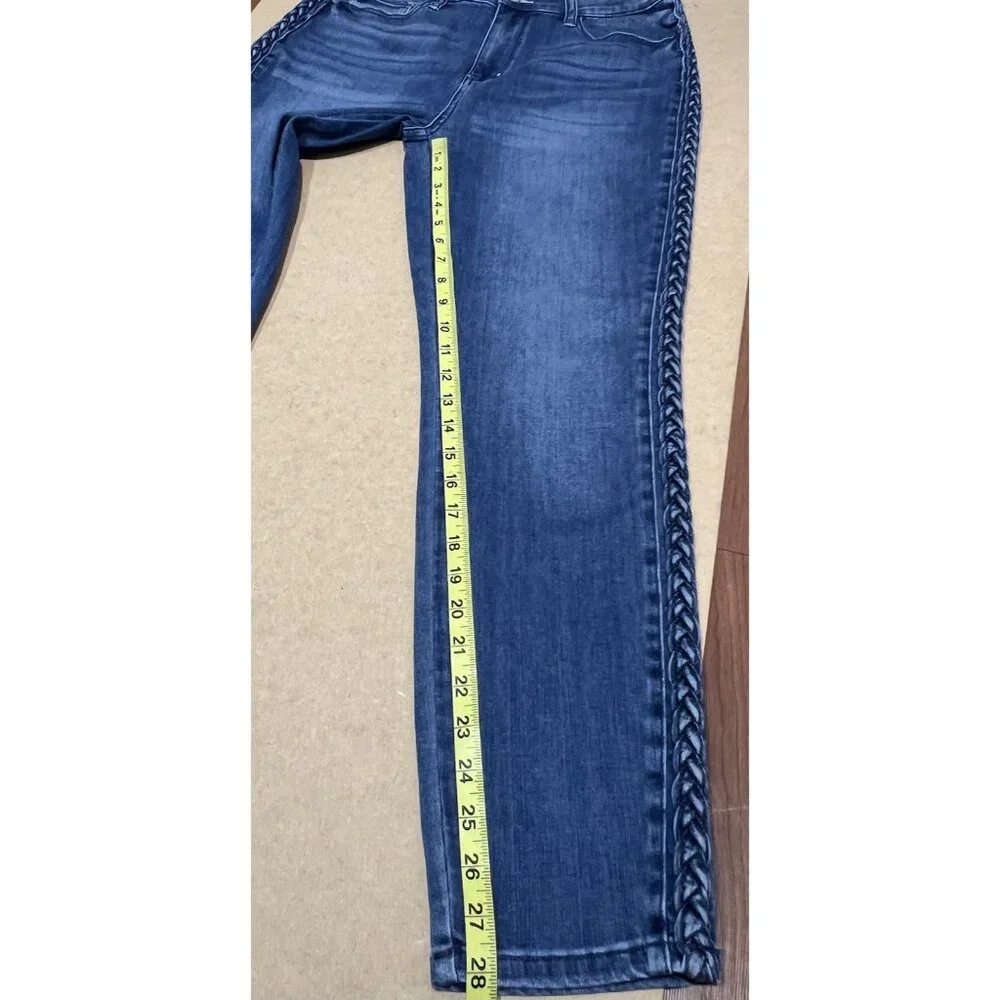Judy Blue Women Size 15/32 Jeans Relaxed Fit Braided Detail Blue Stretch